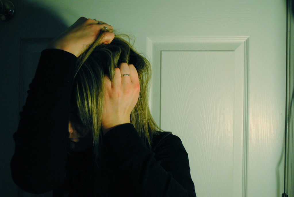 ผมหงอกกลับดํา