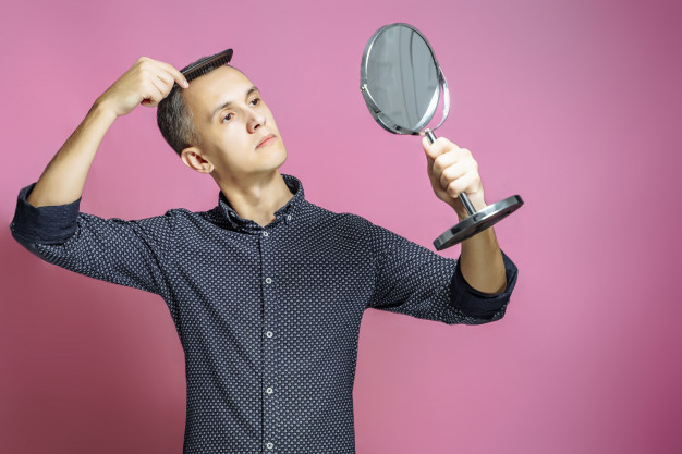 สาเหตุและวิธีรักษาผมร่วงเป็นวงหรือผมร่วงเป็นหย่อมๆ